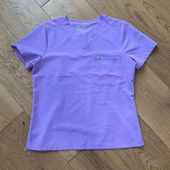 Figs Tops - FIGS Catarina Scrub Top - Ladies - Size Small Petite - Lilac Dawn - EUC